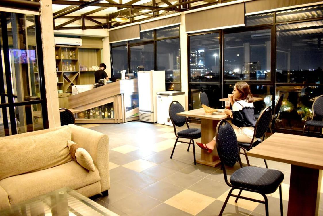 Aruuman Hotel Simpanglima סמאראנג מראה חיצוני תמונה